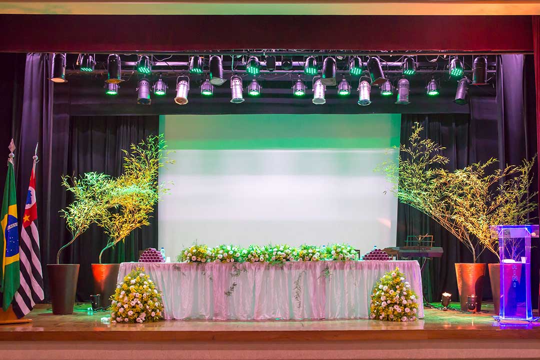 Formatura decoração evento - Festejare Decorações e Flores