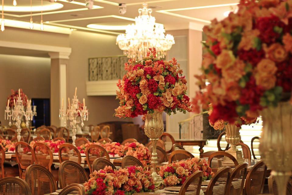 Decoração permanente da Mansão Adélia Prado, realizada pela Festejare Decorações Decoração permanente da Mansão Adélia Prado, realizada pela Festejare Decorações
