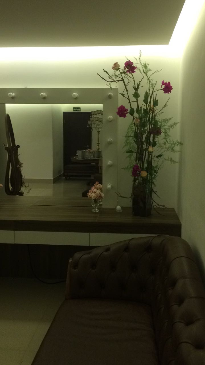 Camarim do aniversário de 50 anos da cantora Mara Maravilha decorado por aluna da ETAF Camarim do aniversário de 50 anos da cantora Mara Maravilha decorado por aluna da ETAF