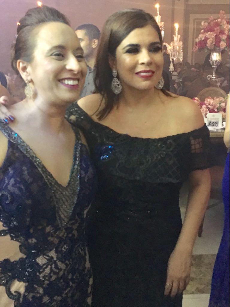 Val du Arte e a cantora Mara Maravilha #50tonsdemara Val du Arte e a cantora Mara Maravilha #50tonsdemara